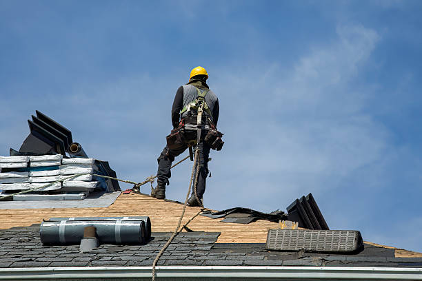 Professional Roofing technician working in Clatskanie, OR